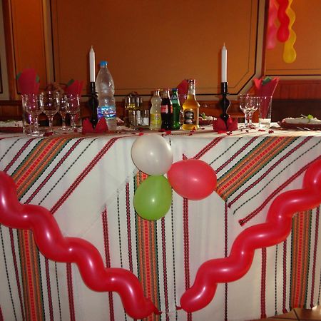 Chuchura Family Hotel Копривштиця Екстер'єр фото