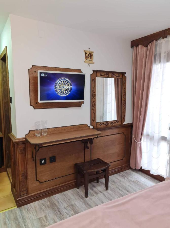 Chuchura Family Hotel Копривштиця Екстер'єр фото