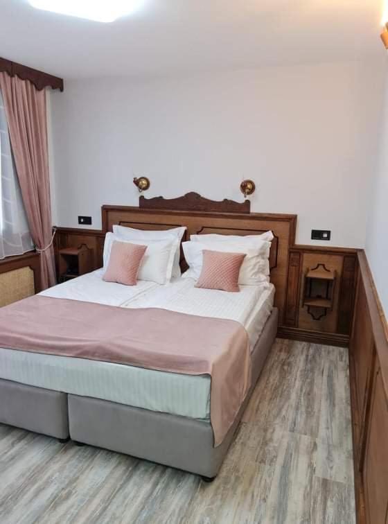 Chuchura Family Hotel Копривштиця Екстер'єр фото