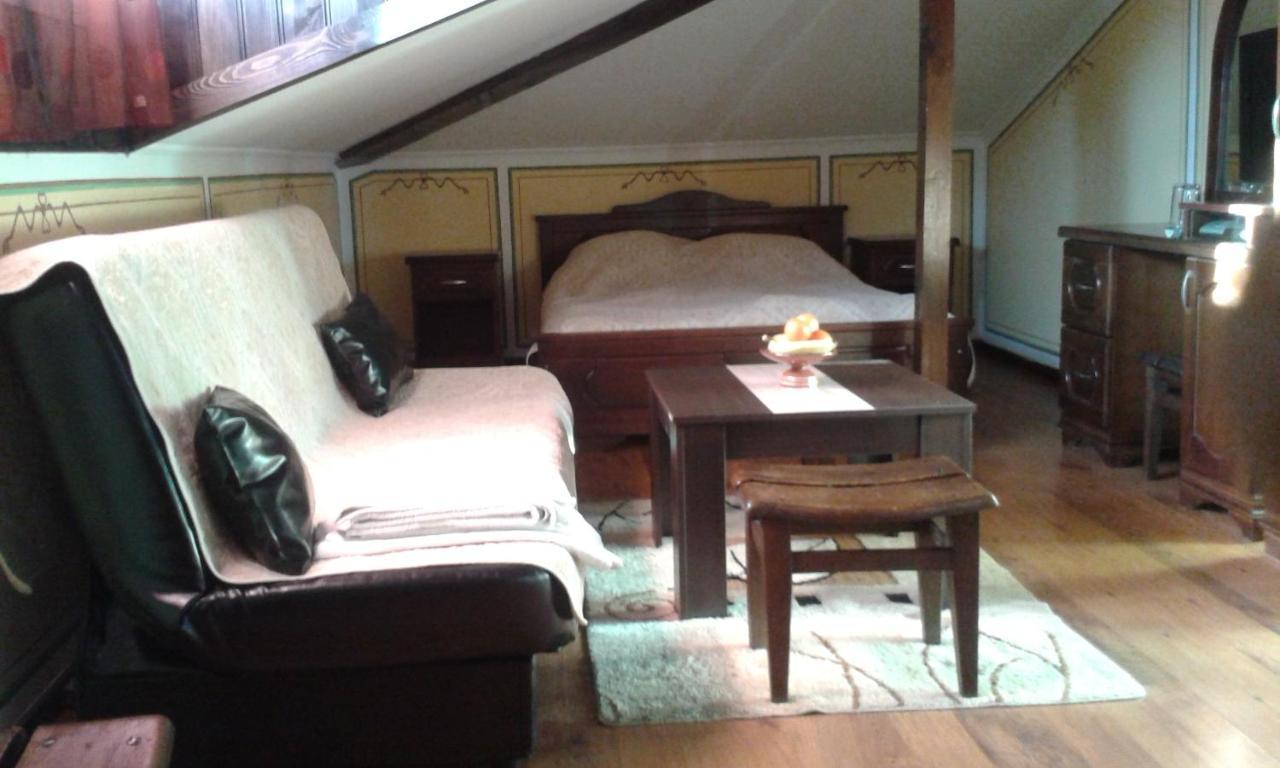 Chuchura Family Hotel Копривштиця Екстер'єр фото