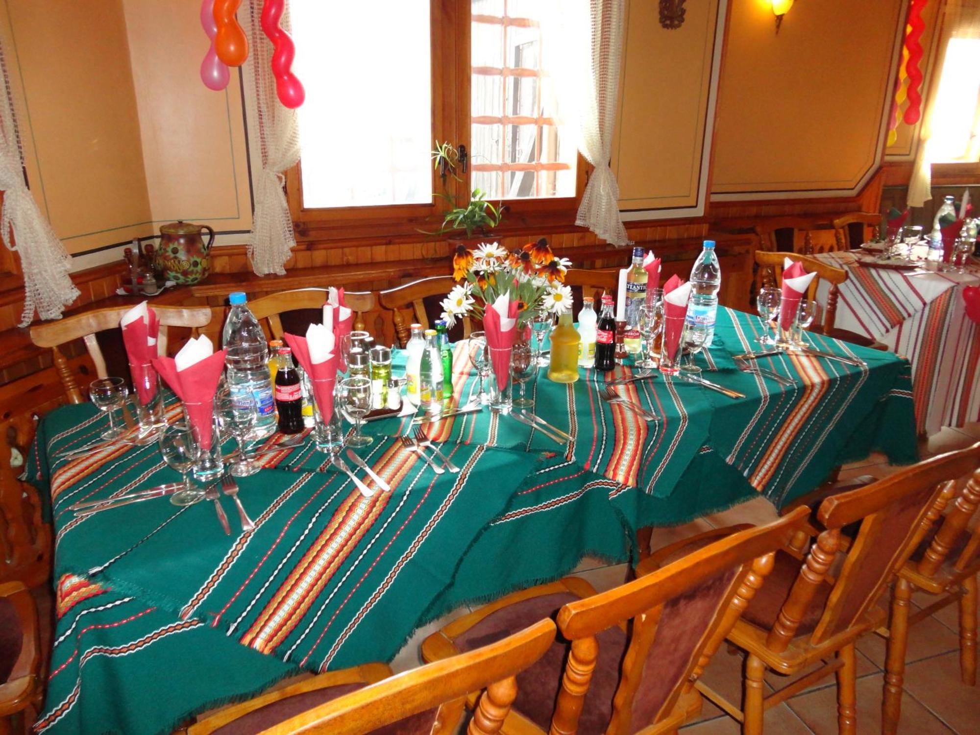 Chuchura Family Hotel Копривштиця Екстер'єр фото